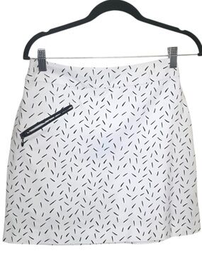 Raffinalla Black & White Printed Skort Size 4 Made in Canada